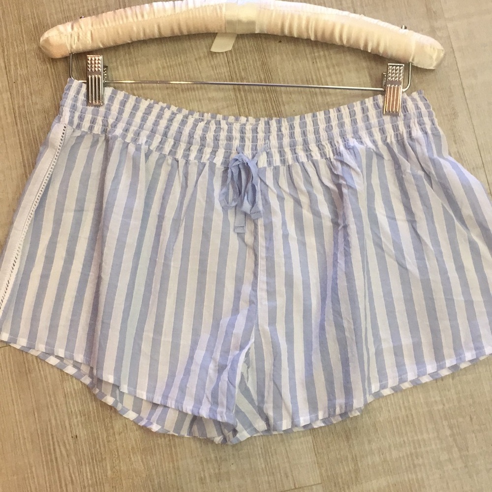 PJ Salvage sleep short